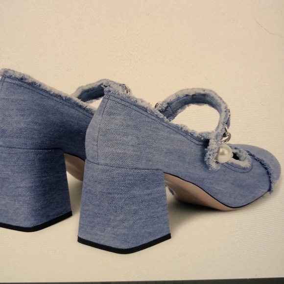 Miu Miu
Miu Miu Mary Jane Round Toe Denim Pumps 40 - Picture 9 of 12